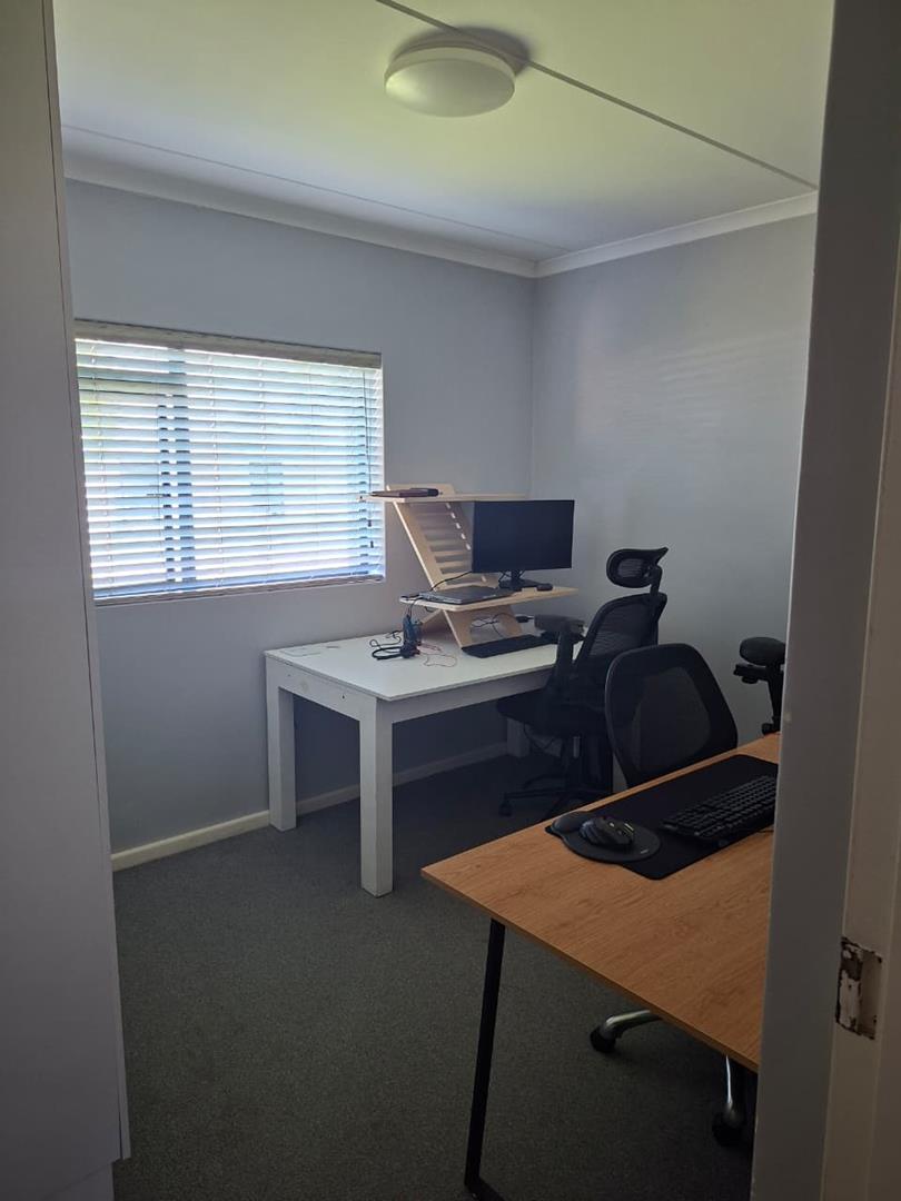 To Let 2 Bedroom Property for Rent in Burgundy Estate Western Cape